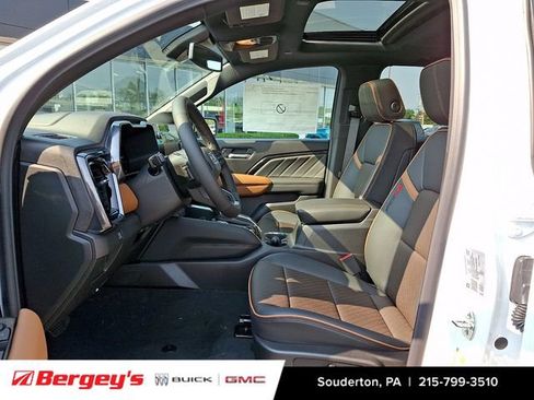 New 2026 GMC Canyon AT4 w/ Technology Plus Package AWD/4WD image 10