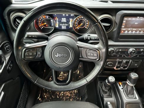 Used 2019 Jeep Wrangler Unlimited Sport S image 16
