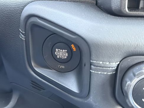 Used 2025 Jeep Wrangler Sahara w/ Safety Group image 8