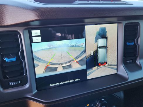 Used 2021 Ford Bronco Outer Banks image 24