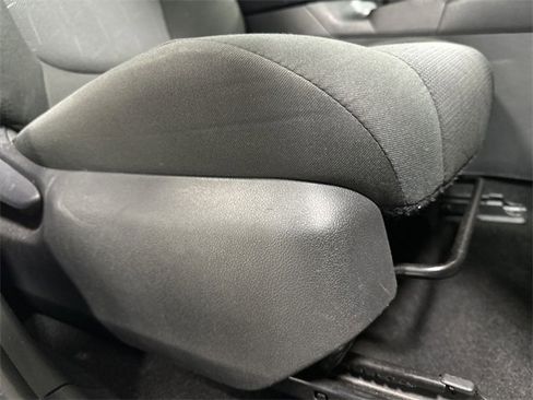 Used 2024 Toyota RAV4 XLE image 28