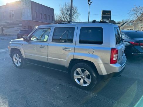 Used 2012 Jeep Patriot Limited w/ Sun/Sound Group image 4