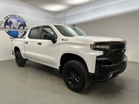 Used 2021 Chevrolet Silverado 1500 LT Trail Boss w/ Convenience Package II image 13