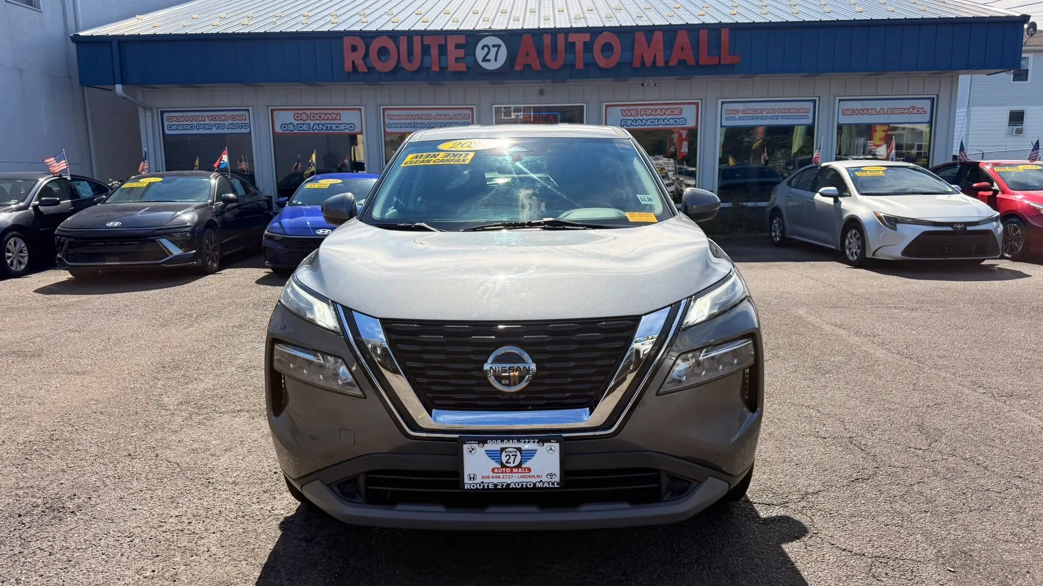 Used 2021 Nissan Rogue SV AWD/4WD image 3