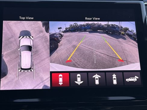 New 2025 Jeep Grand Cherokee Limited w/ Luxury Tech Group II RWD image 27