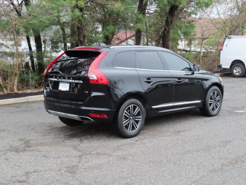 Used 2016 Volvo XC60 T5 Platinum image 5