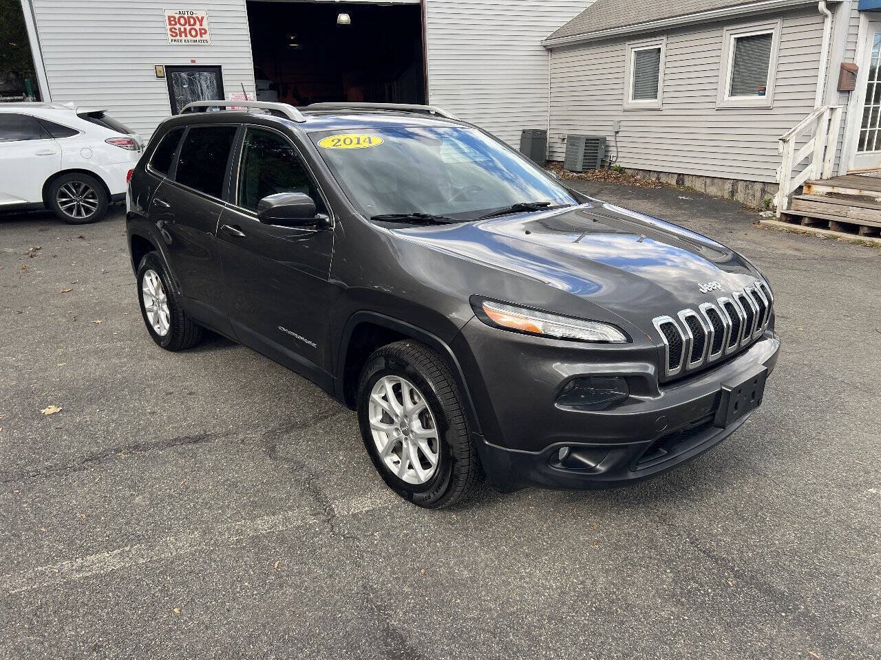 Used 2014 Jeep Cherokee Latitude w/ Comfort/Convenience Group AWD/4WD image 2