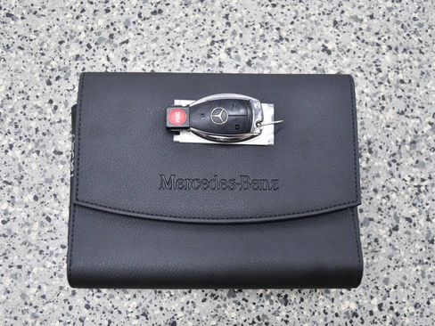 Used 2012 Mercedes-Benz SL 63 AMG image 31