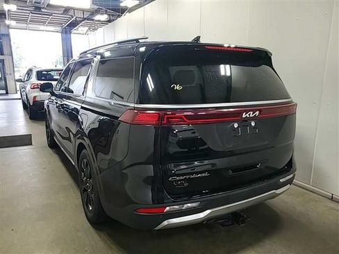 Used 2022 Kia Carnival SX Prestige FWD image 13