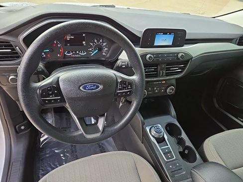 Used 2022 Ford Escape S image 41