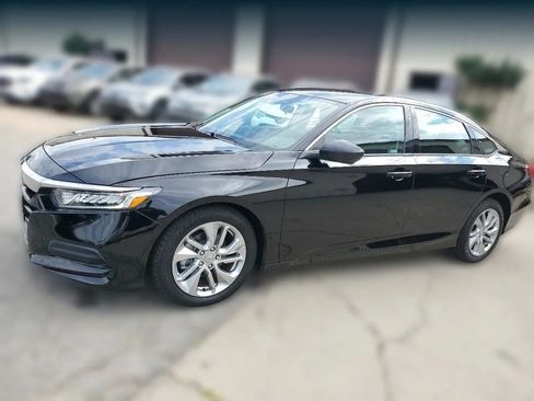 Used 2019 Honda Accord LX image 4