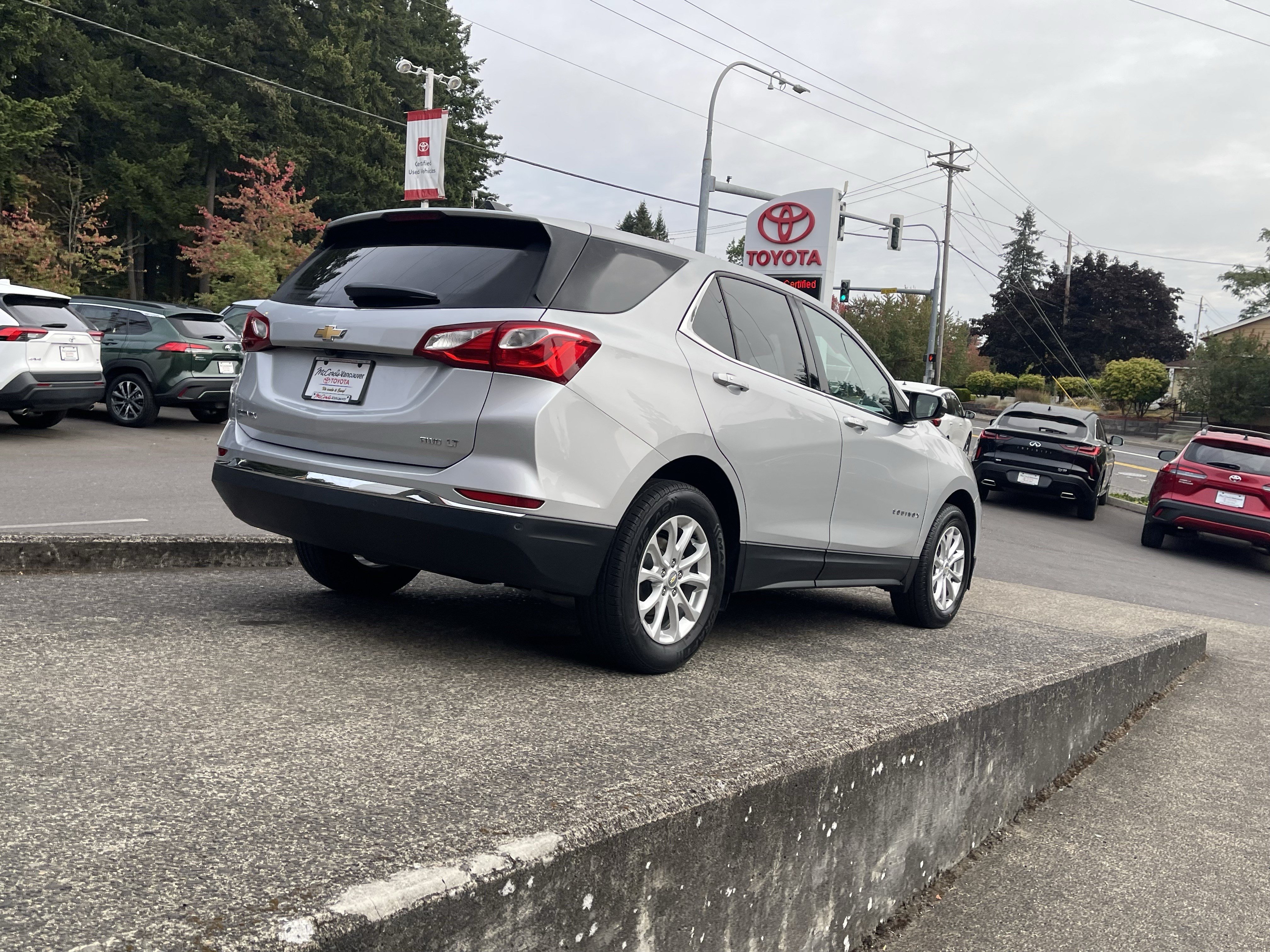 Used 2019 Chevrolet Equinox LT AWD/4WD image 8