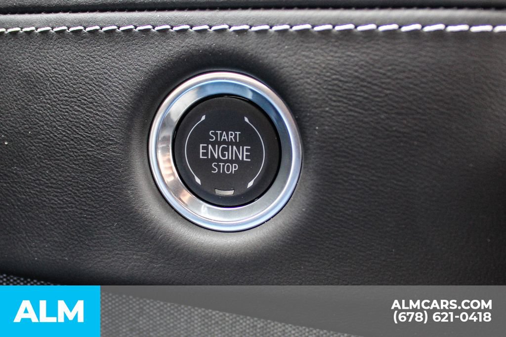 Used 2026 Cadillac Escalade Platinum Sport w/ LPO, Floor Liner Package AWD/4WD image 28
