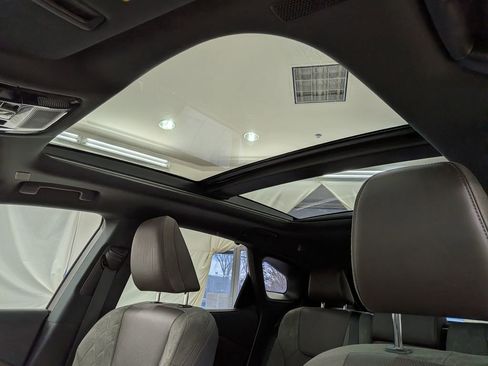 Certified 2024 Lexus RX 450h AWD w/ Convenience Package image 17