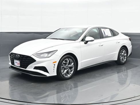 Used 2023 Hyundai Sonata SEL w/ Cargo Package image 2