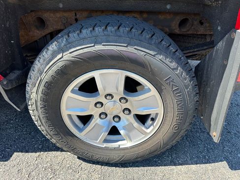 Used 2018 Chevrolet Silverado 1500 LT w/ All Star Edition AWD/4WD image 20