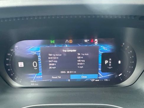 Used 2023 Volvo XC40 B5 Plus w/ Climate Package AWD/4WD image 24