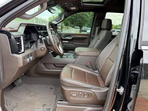 Used 2024 GMC Sierra 1500 Denali w/ Denali Reserve Package image 18