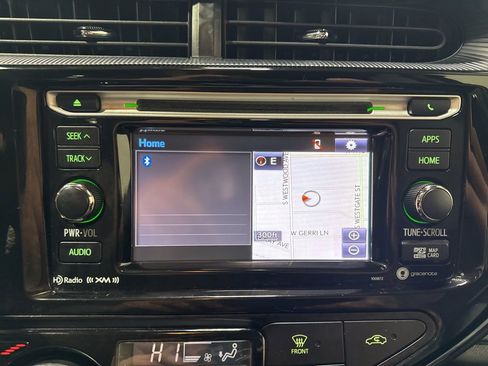 Used 2019 Toyota Prius C FWD image 16