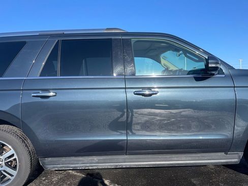 Used 2024 Ford Expedition Max Limited AWD/4WD image 32