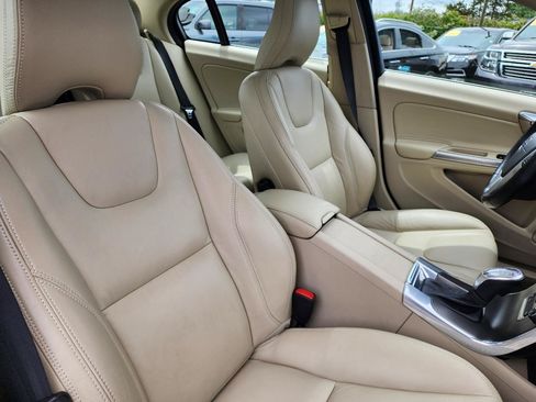 Used 2013 Volvo S60 T5 AWD/4WD image 30