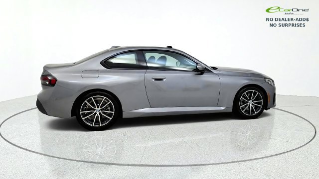 Used 2025 BMW 230i Coupe RWD image 9