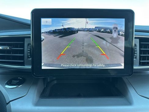 Used 2022 Ford Explorer XLT w/ Equipment Group 202A image 36