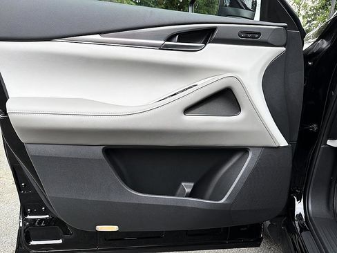 New 2027 INFINITI QX60 Pure AWD/4WD image 9