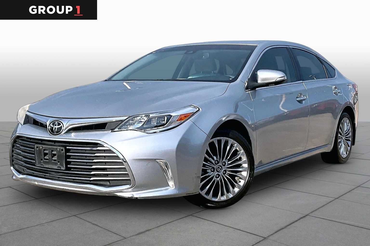 Used 2016 Toyota Avalon Limited w/ Toyota Safety Sense Package FWD image 1