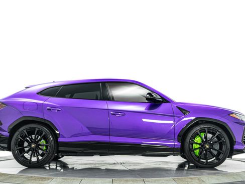 Used 2021 Lamborghini Urus AWD/4WD image 6