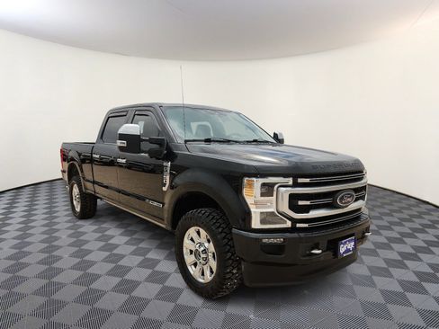 Used 2021 Ford F250 Platinum w/ FX4 Off-Road Package AWD/4WD image 6