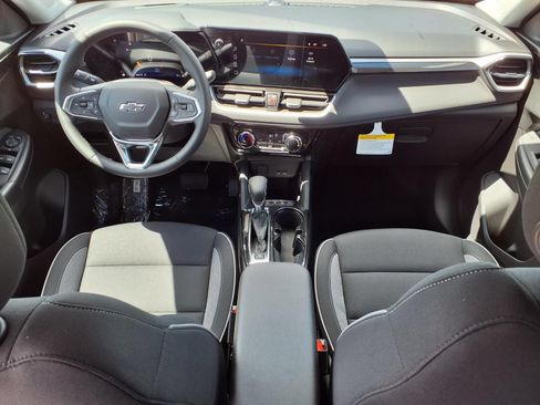 New 2026 Chevrolet TrailBlazer LT w/ Midnight Edition AWD/4WD image 8