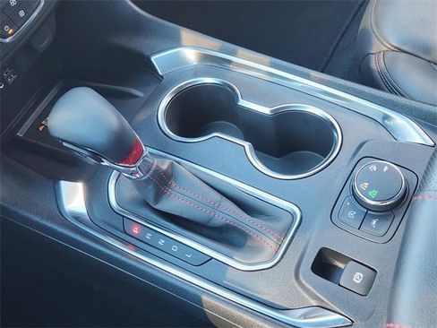 Used 2023 Chevrolet Traverse RS image 21