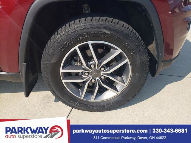 Used 2020 Jeep Grand Cherokee Limited w/ Premium Lighting Group AWD/4WD image 30