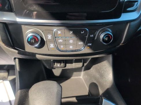 Used 2021 Chevrolet Traverse LS w/ LPO, Floor Liner Package FWD image 28