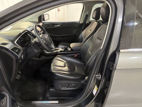 Used 2018 Ford Edge Titanium w/ Equipment Group 301A image 11