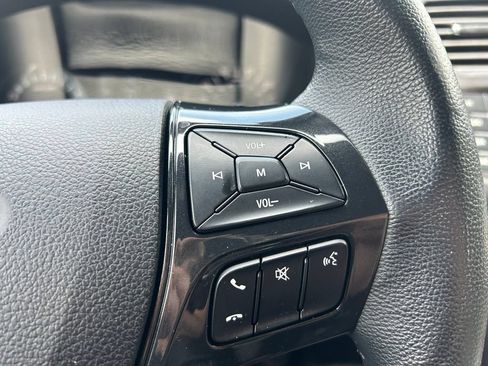 Used 2018 Ford Explorer XLT AWD/4WD image 20