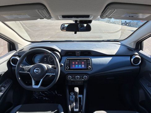 Used 2025 Nissan Versa SV FWD image 31
