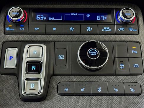 Used 2023 Hyundai Palisade Limited image 16