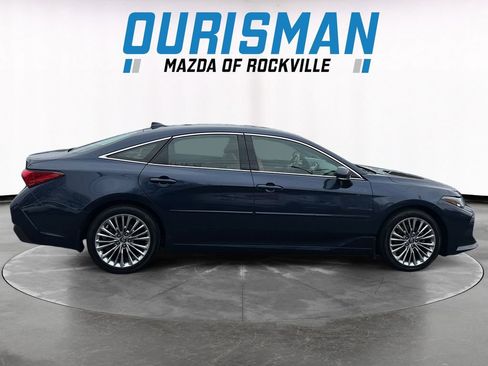 Used 2019 Toyota Avalon Limited image 7
