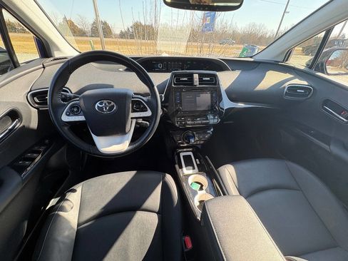 Used 2016 Toyota Prius Four Touring image 36