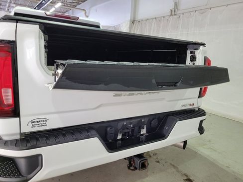 Used 2022 GMC Sierra 2500 AT4 image 28