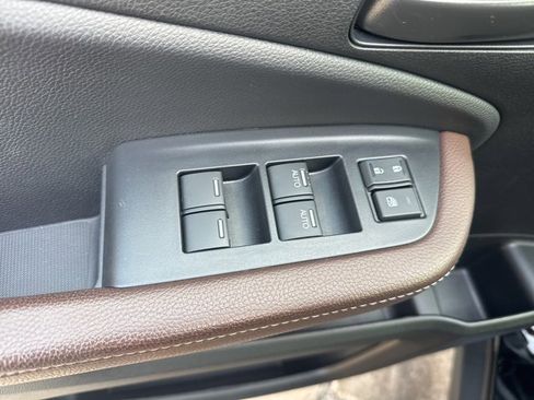 Used 2025 Honda Passport EX-L image 13