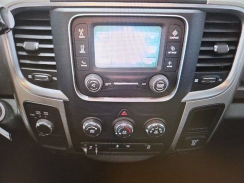 Used 2016 RAM 2500 SLT w/ Popular Equipment Group AWD/4WD image 10