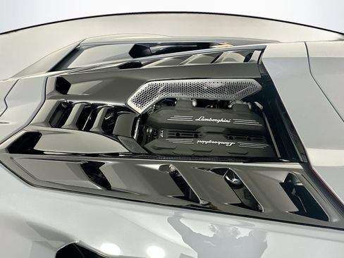 Used 2024 Lamborghini Revuelto AWD/4WD image 67