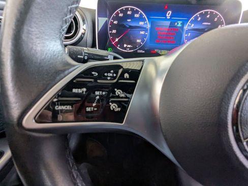 Used 2025 Mercedes-Benz C 300 4MATIC Sedan image 23