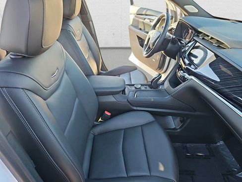 Used 2025 Cadillac XT6 Premium Luxury w/ LPO, Floor Liner Package image 10