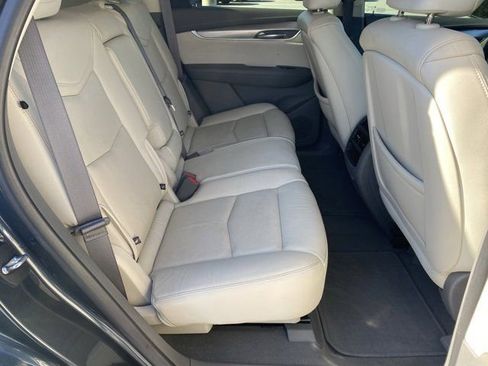 Used 2019 Cadillac XT5 Luxury image 28