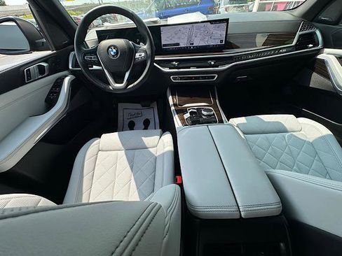 Certified 2024 BMW X5 xDrive40i w/ Premium Package image 23