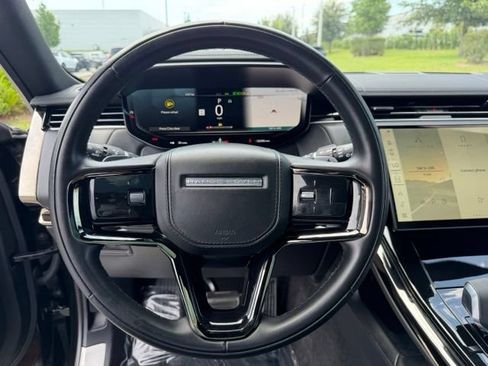 Used 2024 Land Rover Range Rover Sport Dynamic SE AWD/4WD image 18
